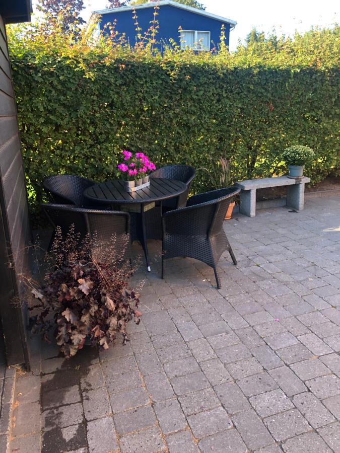 Nyistandsat Hojloftet Kaelderlejlighed Pa 70 M2 I Viborg Centrum, Med Plads Til 4 Personer Exteriör bild